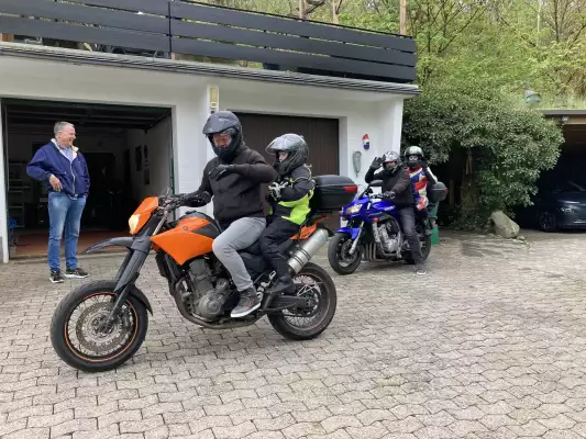 Startklar zum Motorradfahren vom Biker Gasthof Walhalja im Sauerland